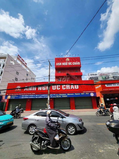 Cho thuê Mặt Tiền Lê Văn Việt ngang 23m giá cực tốt chỉ 250tr/tháng
