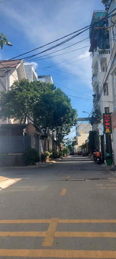 Bán Đất HXH Nguyễn Duy Trinh, 85m2, 4,5x19. dân trí cao, xây cao tầng