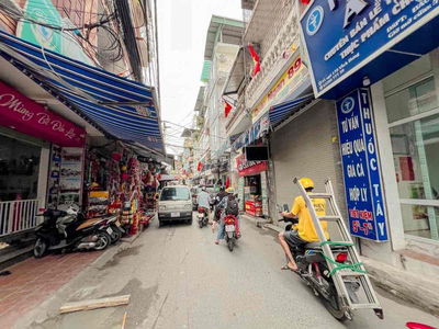 Nhà oto phố Minh Khai dân xây chắc chắn 2 thoáng ở ngay 50mx 4T giá nh