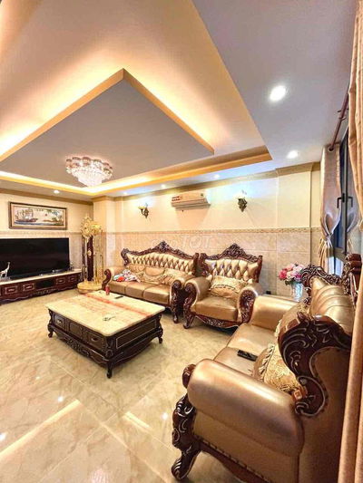 CHO THUÊ NHÀ ĐƯỜNG LÊ THỊ CHỢ - Quận 7- 4 lầu- 1 hầm- giá 50tr