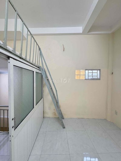 Phòng trọ 30m2 đường Thoại Nhọc Hầu