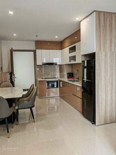 Chính chủ bán gấp căn hộ Vinhomes Grand Park Q9, căn góc DT 69m2 tặng full nội thất chỉ 2tỷ7 BTP