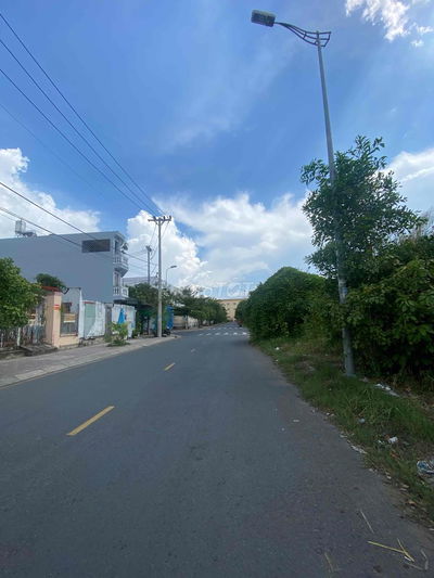 bán đất mặt tiền Lê văn lương long hậu giáp nhà bè