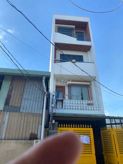 🏠 CẦN BÁN NHÀ 3 LẦU 1 TRỆT - XÂY KIÊN CỐ, ĐẸP, PHÒNG RỘNG RÃI