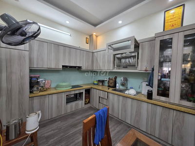 Bán nhà Phố Bắc Cầu, ĐẤT Ở LÂU NĂM 45m2- 4 tầng- 3 ngủ- 5tỷ hơn, ô tô