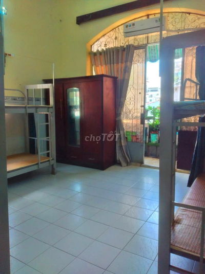 Cho thuê phòng trọ nữ, 1tr2/ng. Free xe máy