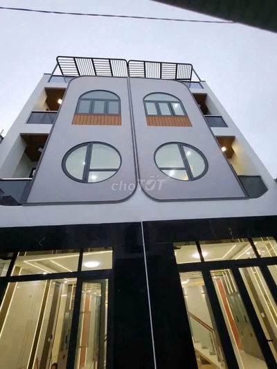 Nhà mới 4 tầng, full nội thất, Trần Quang Cơ, 48m2, 4PN, chỉ 6.45 tỷ