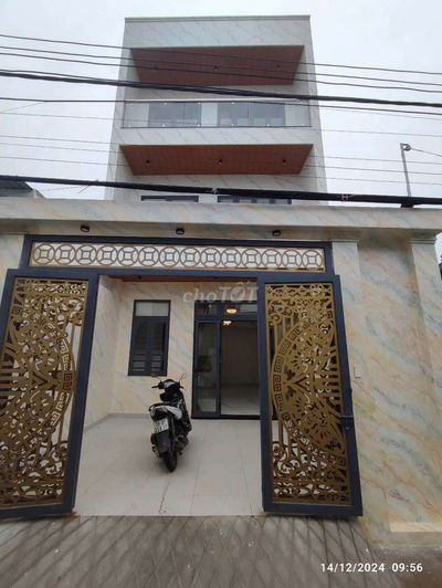 Bán nhà dt 68m2 gần ttyte dĩ an