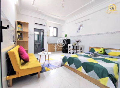 CHDV STUDIO CỬA SỔ THANG MÁY FULL NỘI THẤT ĐỐI DIỆN ETOWN CỘNG HÒA