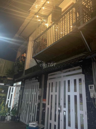 nhà hà huy giáp Q12 1 trệt 1 lầu hẻm xe hơi