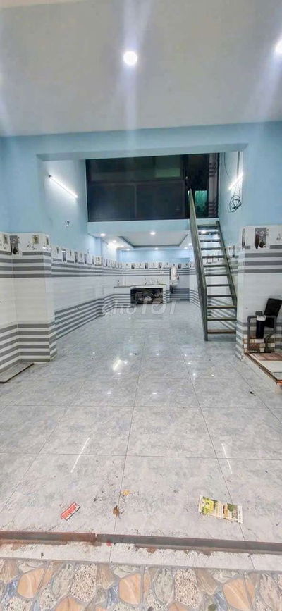 CHO THUÊ NHÀ NGUYÊN CĂN MỚI, 4X11M, LỬNG, 1 PN, 1WC, HẺM 6M GIÁ 7TR