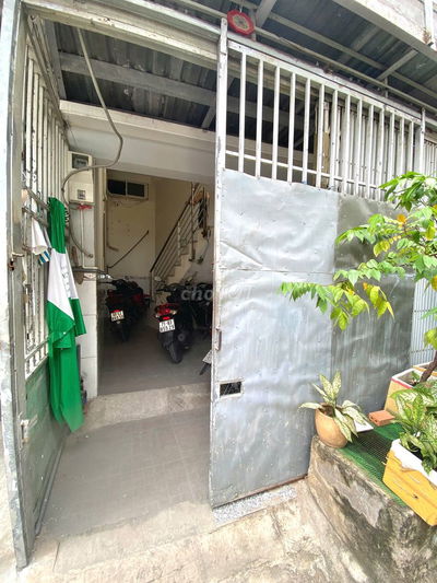 Phòng trọ 15m2 đường Trần bình trọng, Bình thạnh