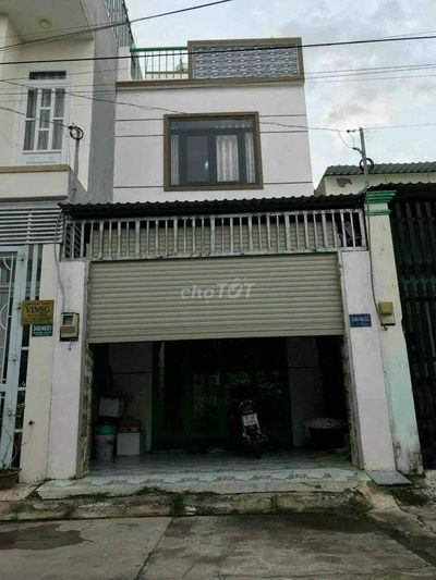 NHÀ 2 TẦNG CẠNH ĐẠI HỌC LUẬT 4.5 Tr/ Tháng