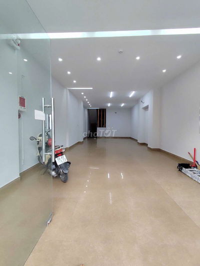 Cho thuê nhà MTNB sát ngay siêu thị Aeonmall dt 5*20m