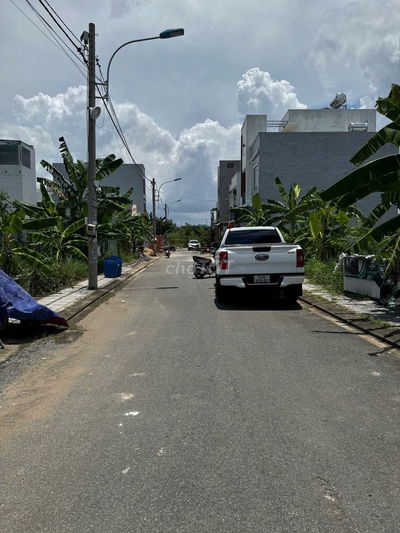 Bán nền nhà 50m2 47 Trường Lưu.L9ng Trường.2 T 8