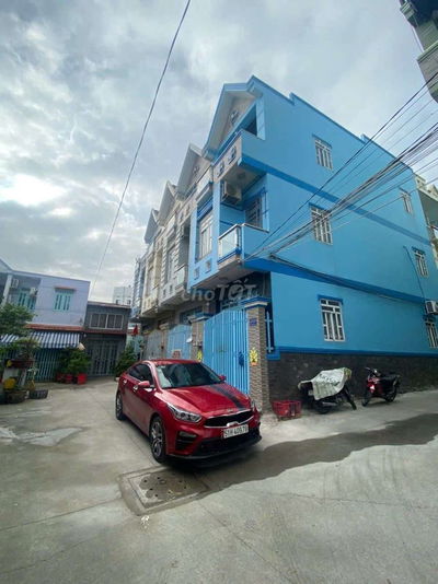 Nhà 3 tấm nguyên căn HXH giáp Q6