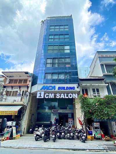 Cho thuê VP 55m2 Cô Giang Q1 đã có sẵn nội thất