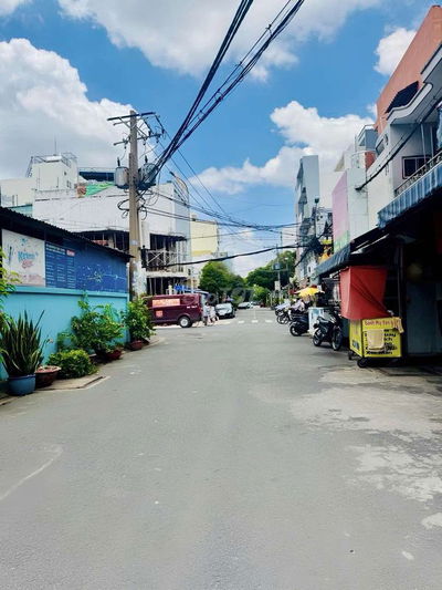🏡Nhà Đúc 3 Tầng- 4PN -DT: 4x15 Cạnh Nguyễn Sơn -Hẻm Xe Hơi-6.35 tỷ