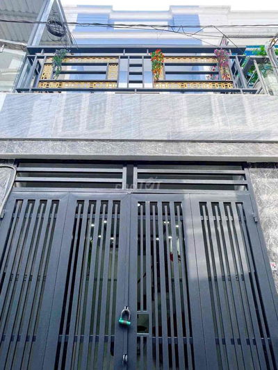 Bán nhà ngã tư ga thạnh lộc q12,đúc 1 lầu