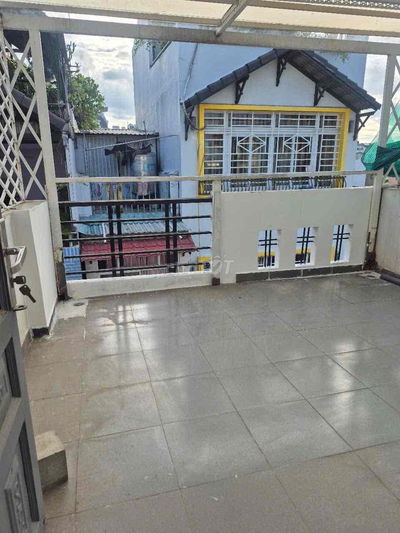 🍀Hẻm 730/ Lạc Long Quân.p9 q.TB. 4x10m. 1T2L st. 4Pn 4Wc. máy lạnh. 🍀