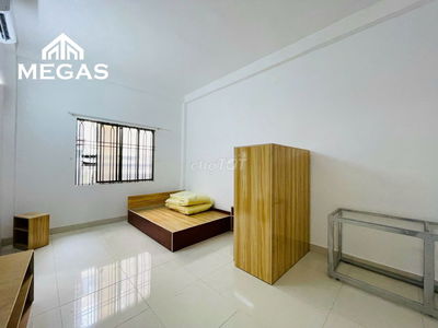 Trống sẵn - Căn hộ Full NT  - Phòng lớn, gần HUFLIT, Y P.Ngọc Thạch