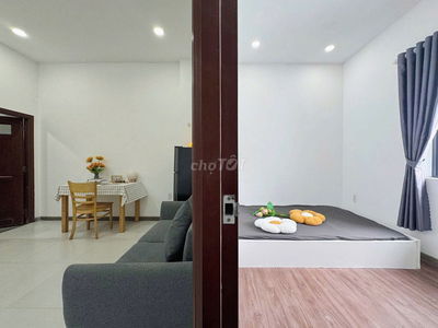 Căn hộ 1 phòng ngủ riêng 50m2 thang máy giáp quận 10 tân bình