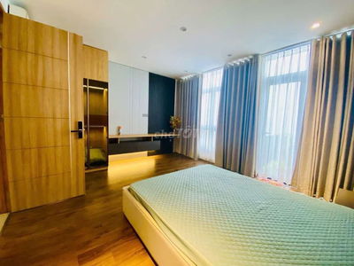 NHÀ ĐẸP FULL NỘI THẤT CAO CẤP CÓ THANG MÁY MT 5M 4T KHU VIP Đ.C1, Q.TB