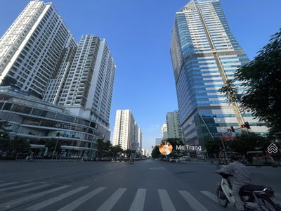 Bán BT liền kề - Lê Văn Lương, 42 tỷ, 150m2, giá ưu đãi - 3 thoáng - vỉa hè ôtô tránh thông tứ tung