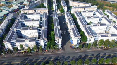Nhà có sổ hồng( 100% tiền ):360 triệu. Ngày lễ xem nhà được