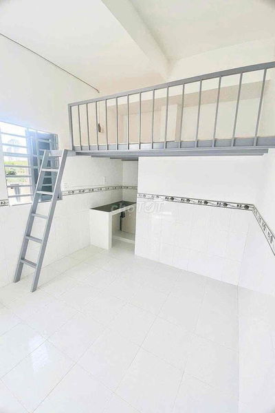 Chính chủ cho thuê phòng mới, có máy lạnh, ngay cầu vượt Gò Dưa