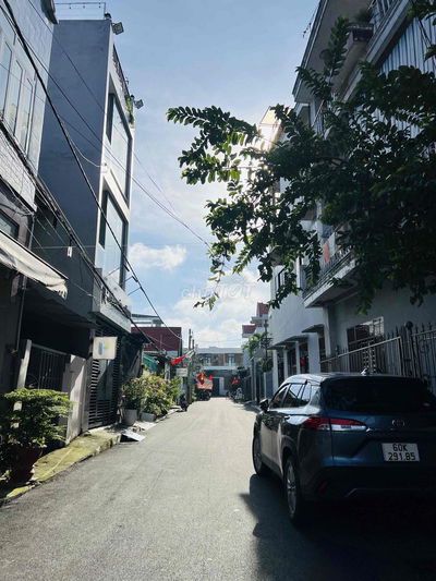 nhà gần đường lý văn sâm