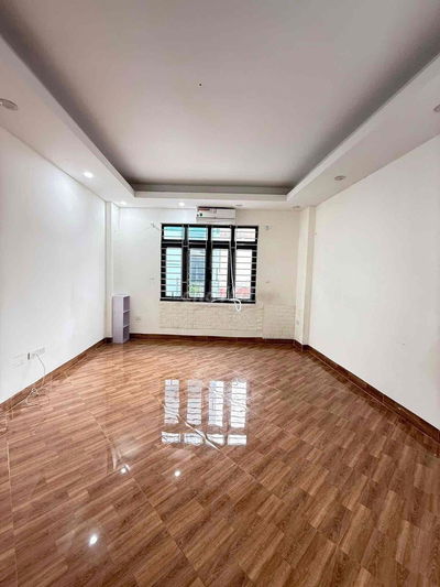 Bán nhà, nở hậu, gần phố, ngõ nông, thông KDT nam cường: 32m2* 5.5 T