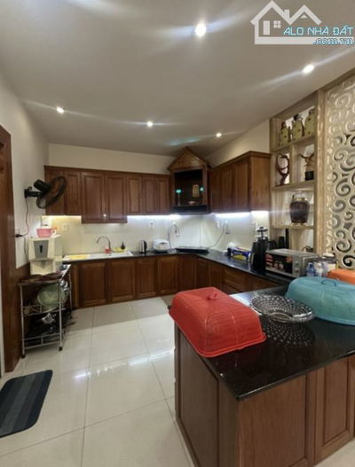 Bán nhà 4 tầng MT Trần Phú, ngay chợ Hàn, dt 110m2, 14,8 tỷ