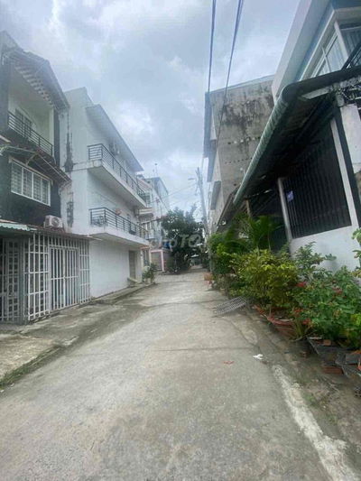 Bán đất Nhơn Đức xây Dựng tự do nhà bè