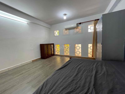 Căn hộ đầy đủ nội thất gần Đại Học Công Nghiệp