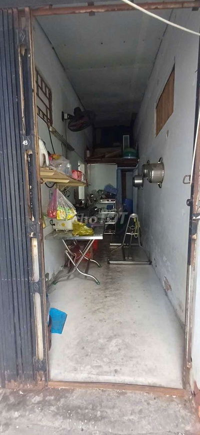 Cho thuê nhà MT hẽm C1 Phạm Hùng, dt 4m5x9. (Có sân trước.) Giá 8tr.