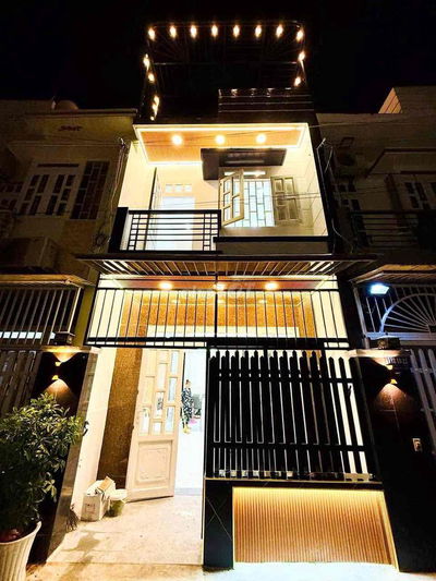 bán nhà Ngã Tư ga sát Gò Vấp quận 12 TPHCM cách chợ cầu đồng 200 m