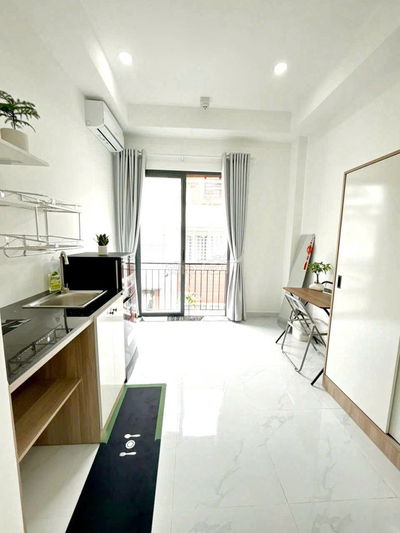 CĂN HỘ BAN CÔNG - MẶT TIỀN - NỘI THẤT NHƯ HÌNH NGAY NGÃ SÁU CỘNG HOÀ