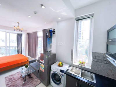 Căn hộ view thoáng Full nội thất cao cấp giá tốt ngay trung tâm Quận 3