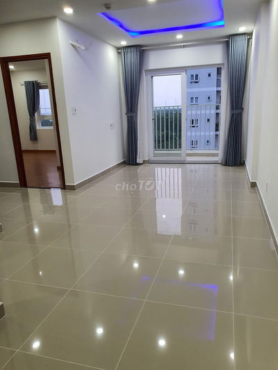 Chuyển công tác bán căn góc 2 view Q.1 DT 75m2 giá 2.3 tỷ TL - SHR