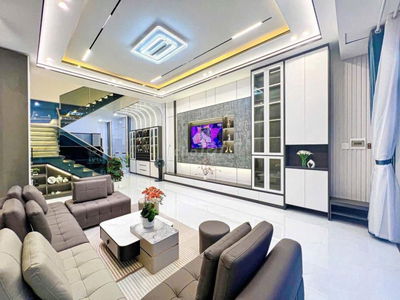 Bán nhà Ngọc Thụy 38m2 gần chợ, trường, công viên khu dân trí 6.9 tỷ