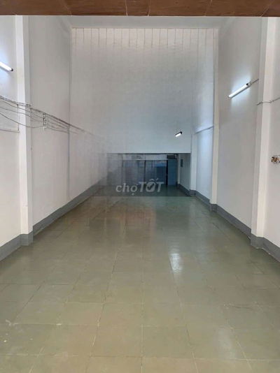 Cho thuê nhà mặt tiền Phạm Văn Chí