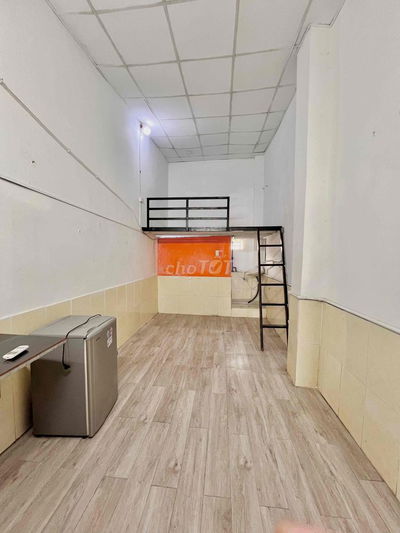 PHÒNG TRỌ NGAY NGÃ TƯ BẢY HIỀN