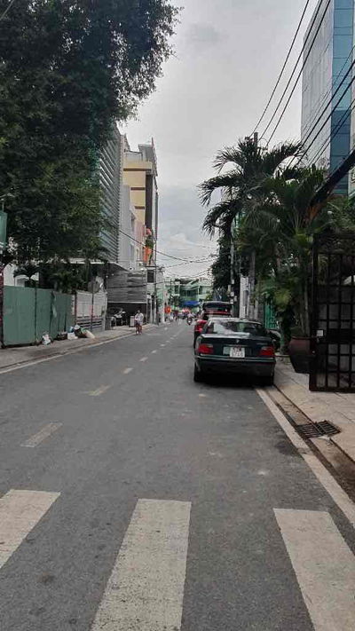 nhà đẹp hxh sát MT Lam Sơn-P5-PN 3 tầng 25m2 4x6 chính  chủ