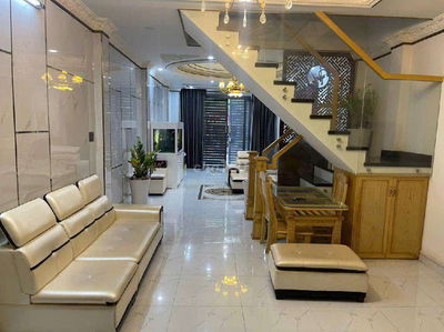 NHÀ NGỘP HẺM XE HƠI 4PN 4WC 2 LẦU Q7