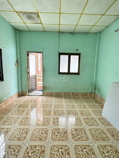 Nhà 79m2 sát MT Hồng Lạc, 7 tỷ - 5.6x14m - P. 11 Tân Bình - sổ đẹp