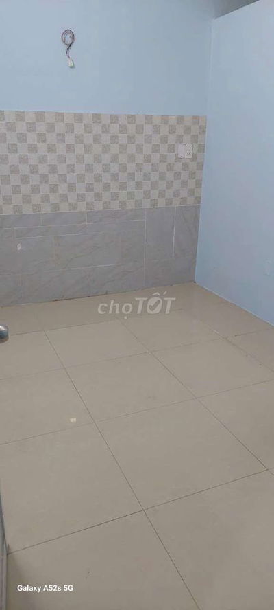 Cho thuê nhà để ở/văn phòng/kho xã Bình Hưng