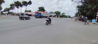 Bán đất kinh doanh