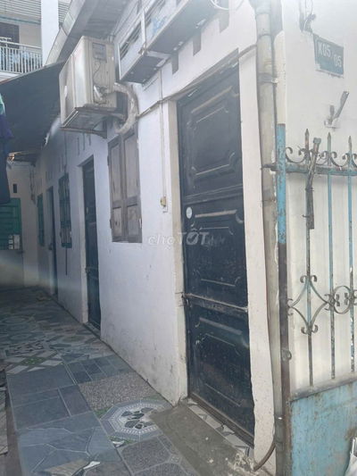 Bán nhà trọ 4 phòng dt 73m2 ngang 7m ngay Ngô Quyền gần biển