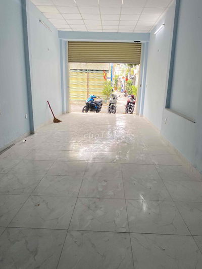 Cho Thuê Nhà Mới 2 Tầng đường xe tải thông trường chinh